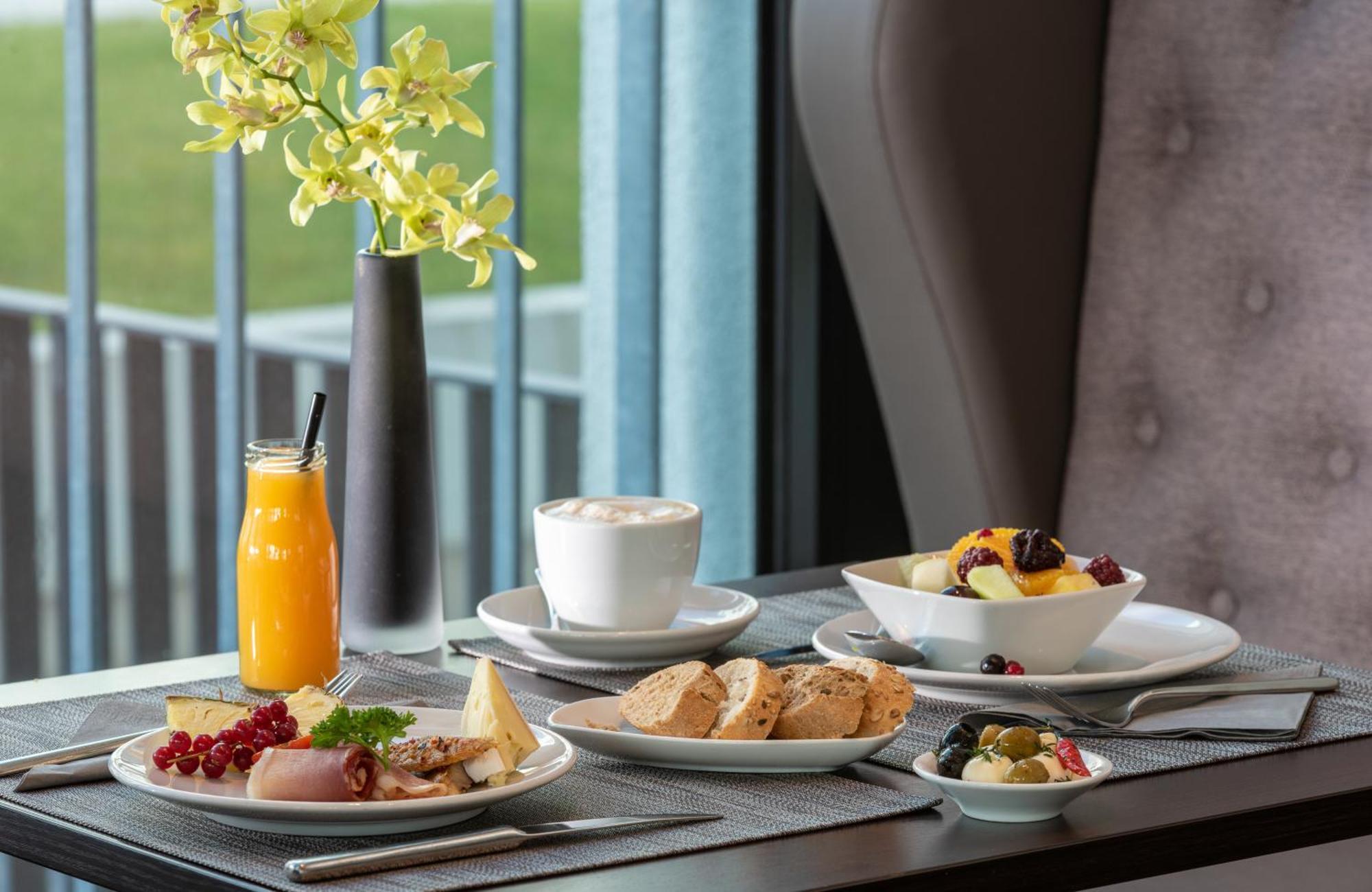 เลโอนาร์โด โรยัลโฮเทล มูนิช Hotel มิวนิก ภายนอก รูปภาพ