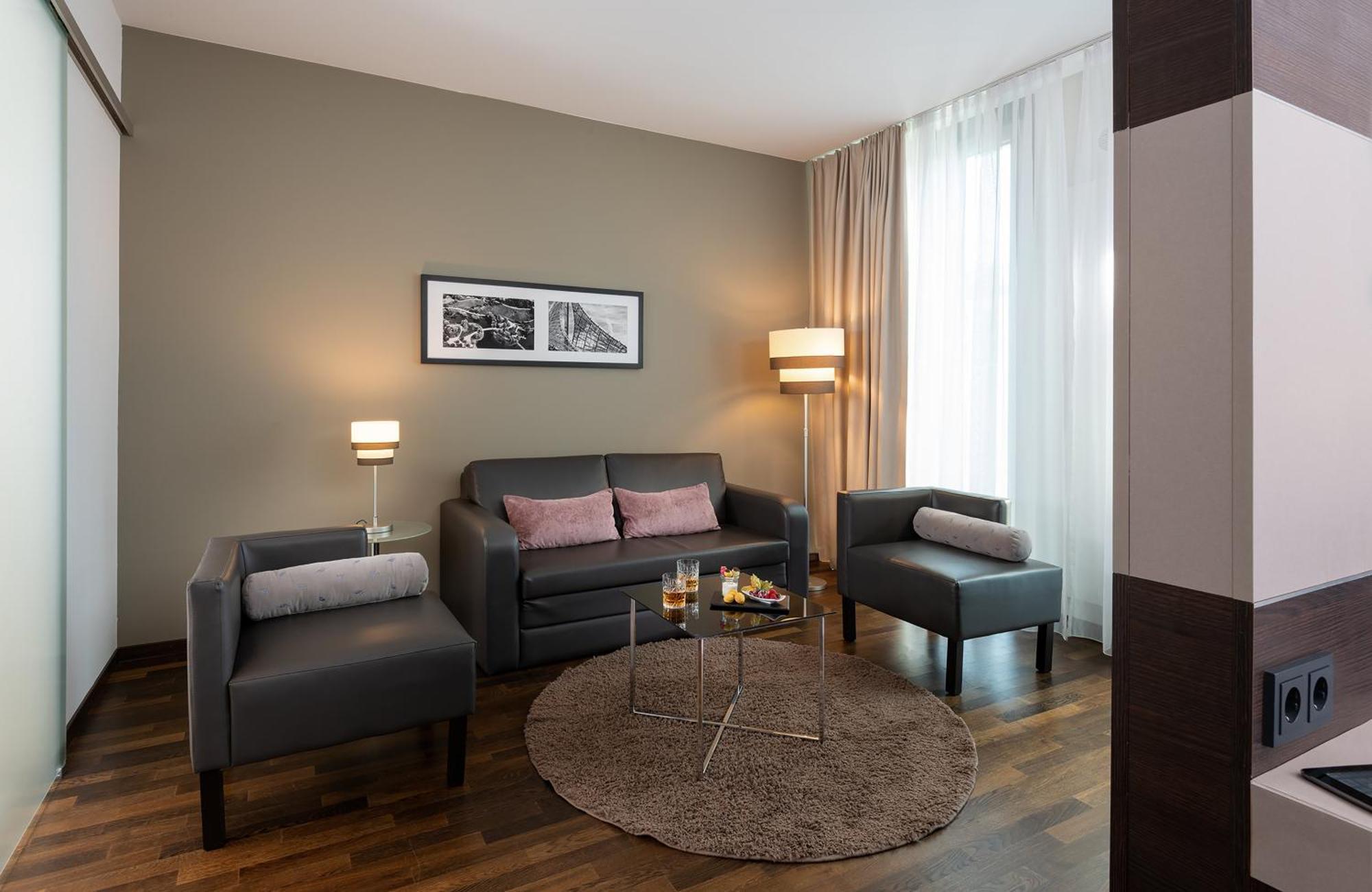 เลโอนาร์โด โรยัลโฮเทล มูนิช Hotel มิวนิก ภายนอก รูปภาพ